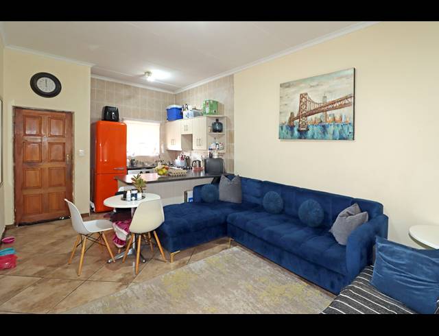 2 BEDROOM APARTMENT FOR SALE IN NORTHGATE